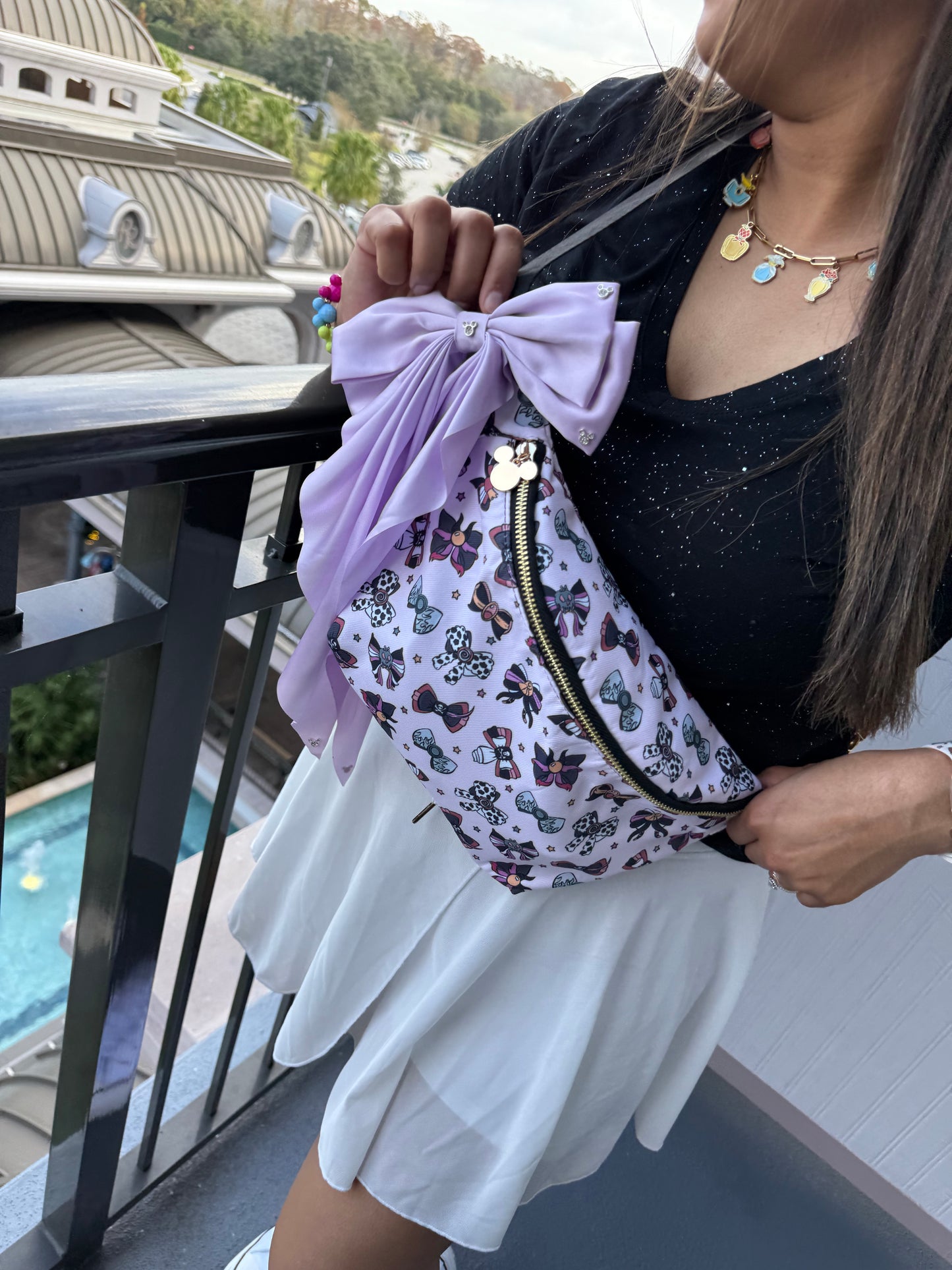 Villainous Bows Fanny (Large)