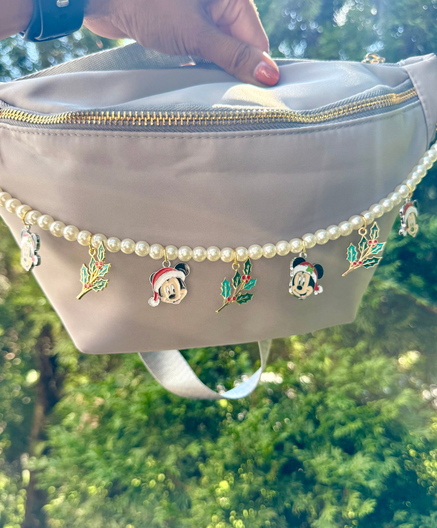 Mistletoe Magic Bag Chain