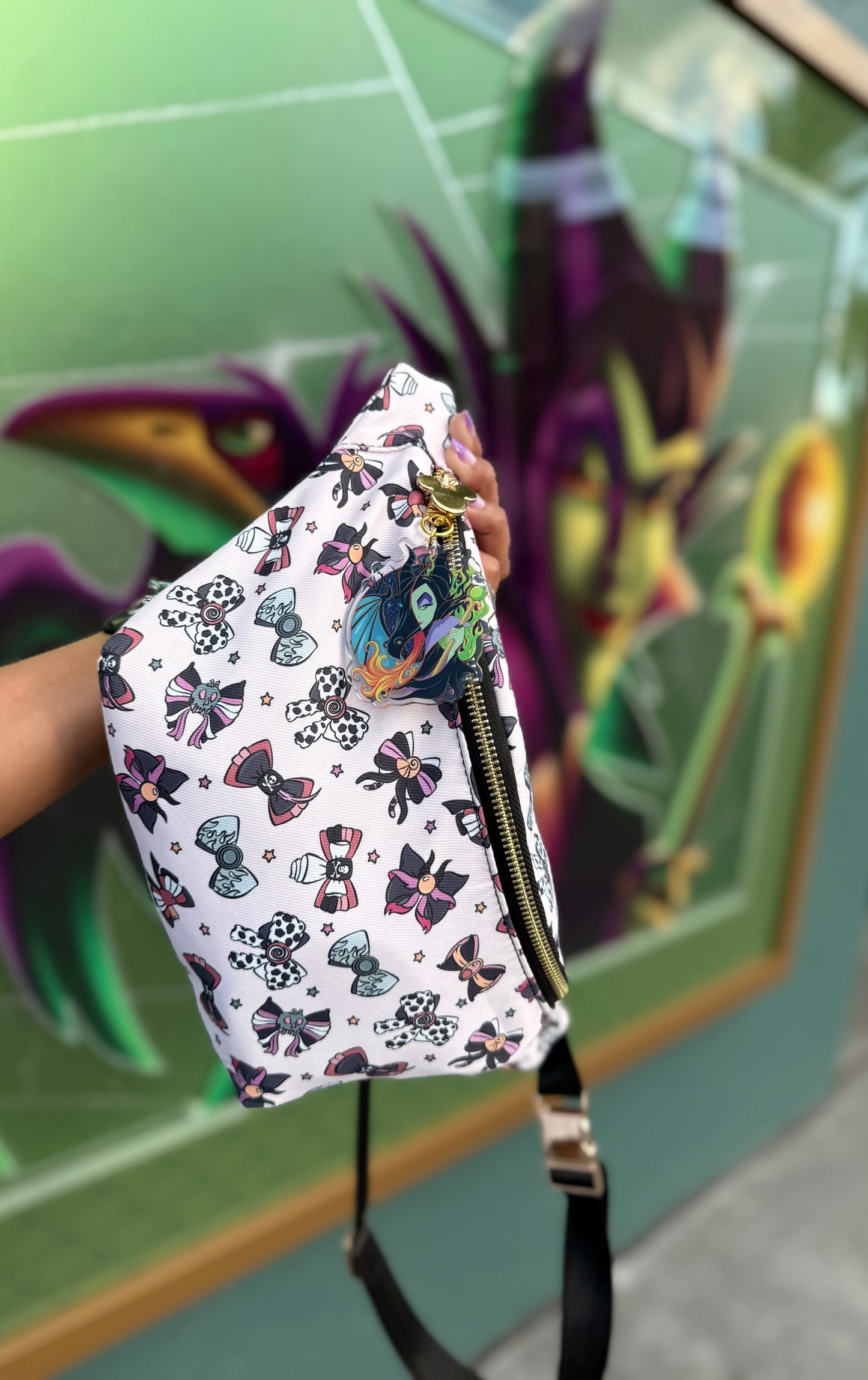 Villainous Bows Fanny