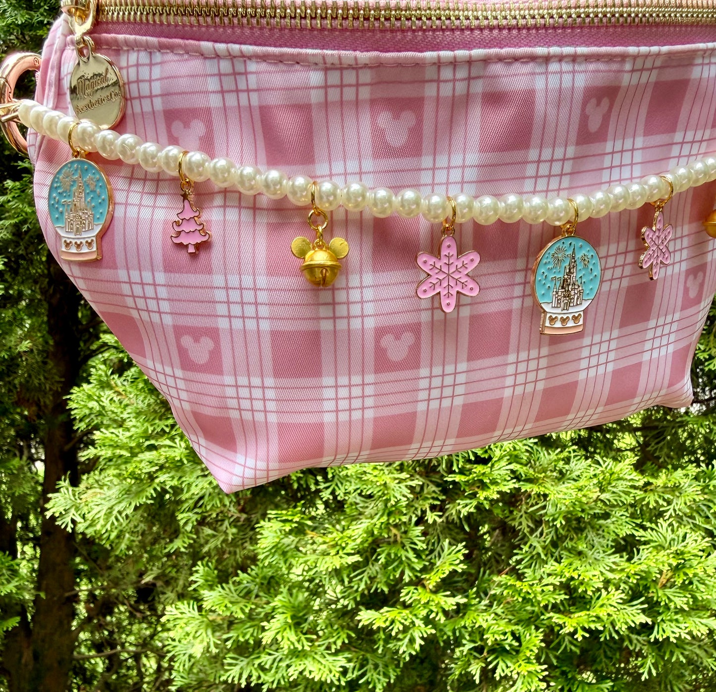 Holiday Magic Pearl Bag Chain