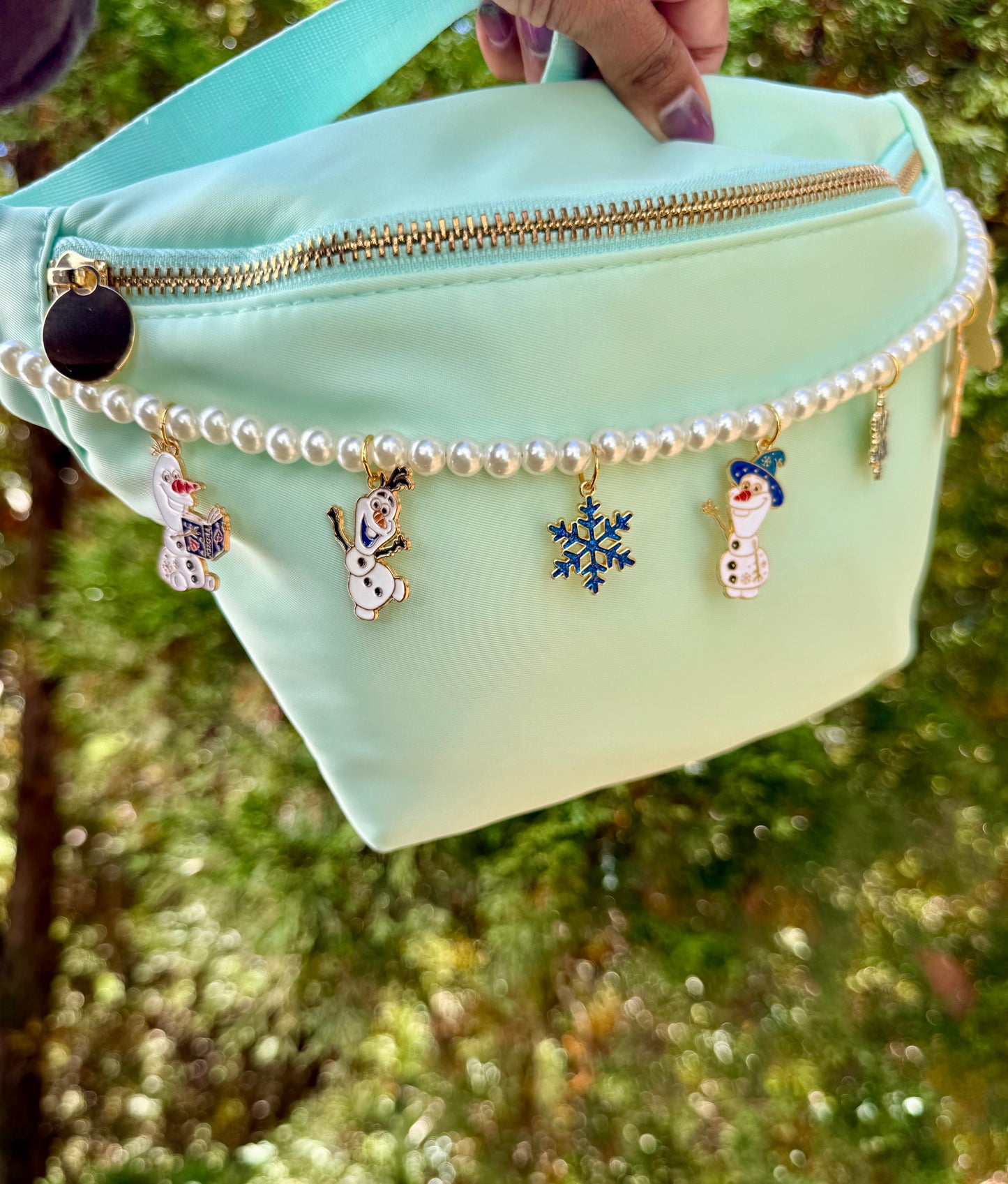 Snowbound Magic Bag Chain